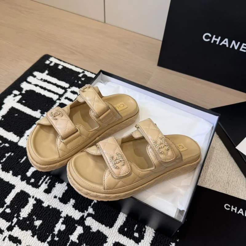 Minimalist Chanel Slippers 19692