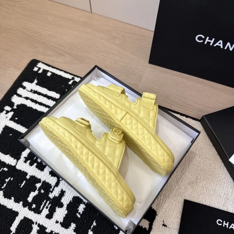 Chanel Slippers Attractive 19765