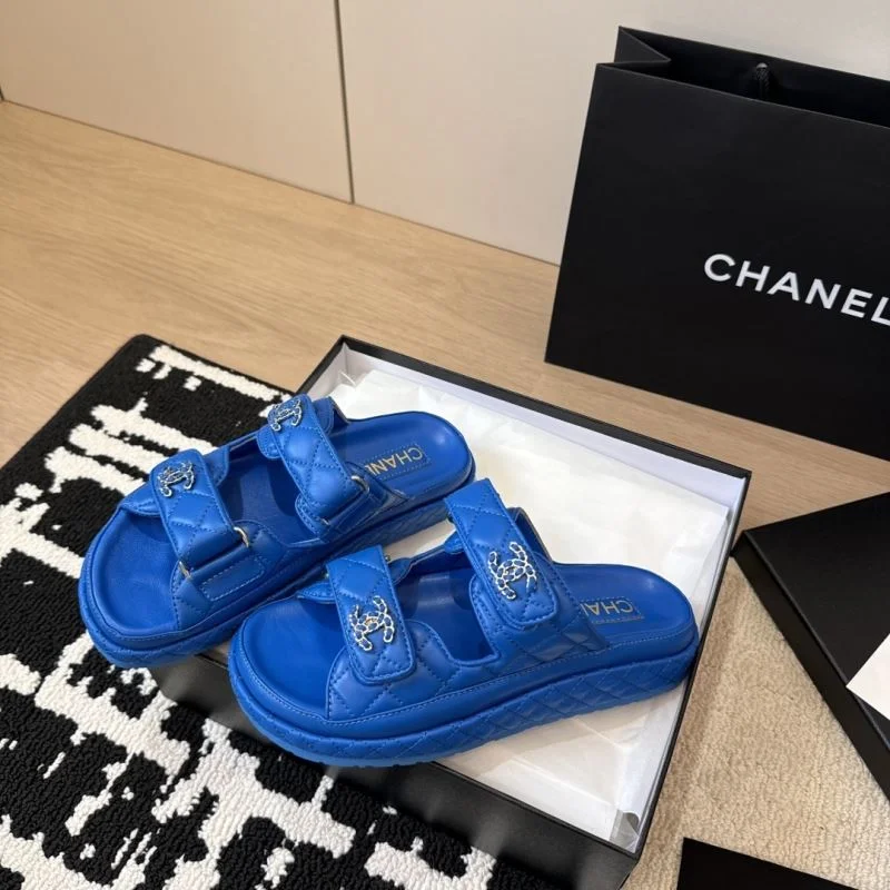 TechFriendly Chanel Slippers 19683