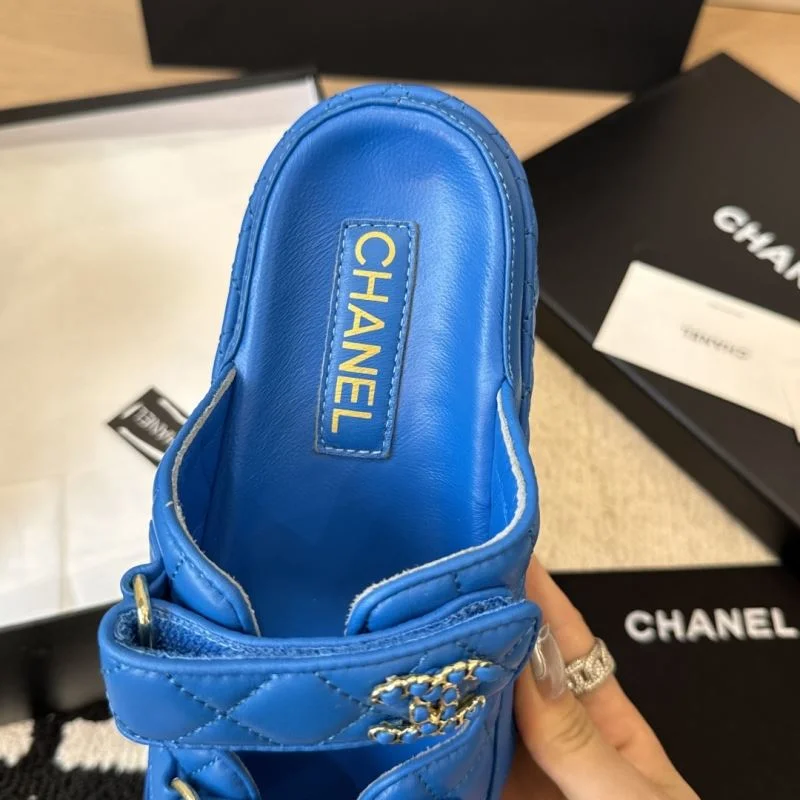 TechFriendly Chanel Slippers 19683