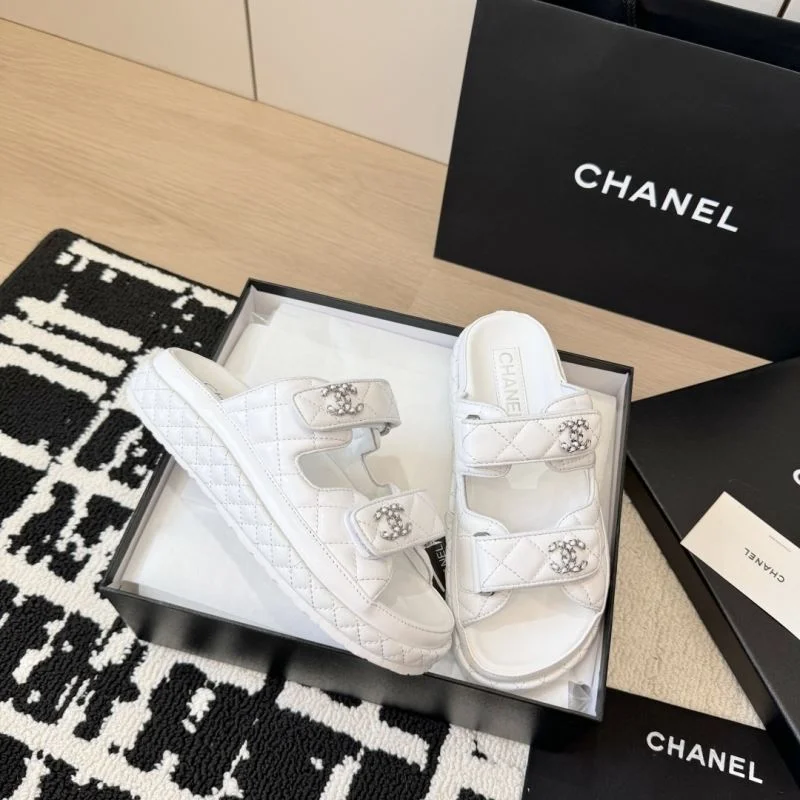 Chanel Slippers ModernLook 19743