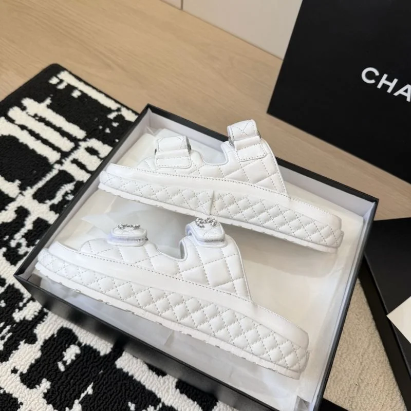 Chanel Slippers ModernLook 19743