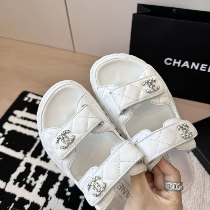 Chanel Slippers ModernLook 19743