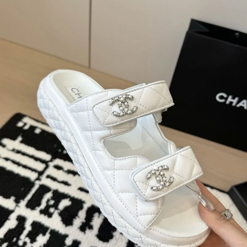 Chanel Slippers ModernLook 19743