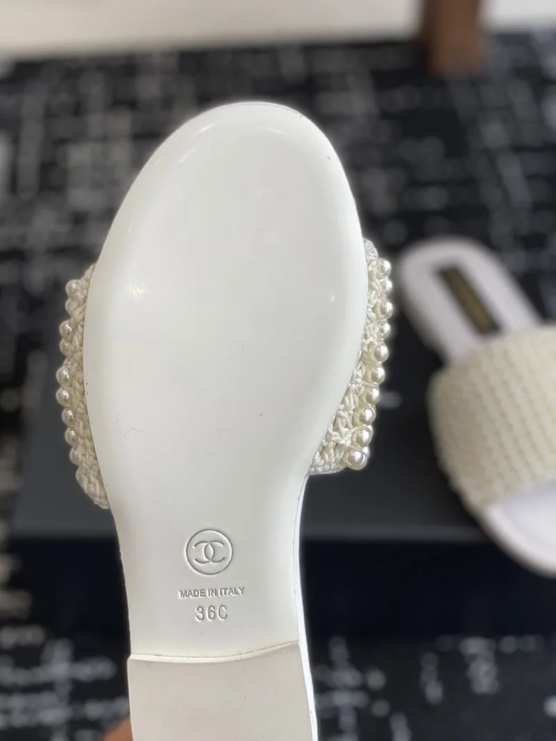 Lightweight Chanel Slippers 19678