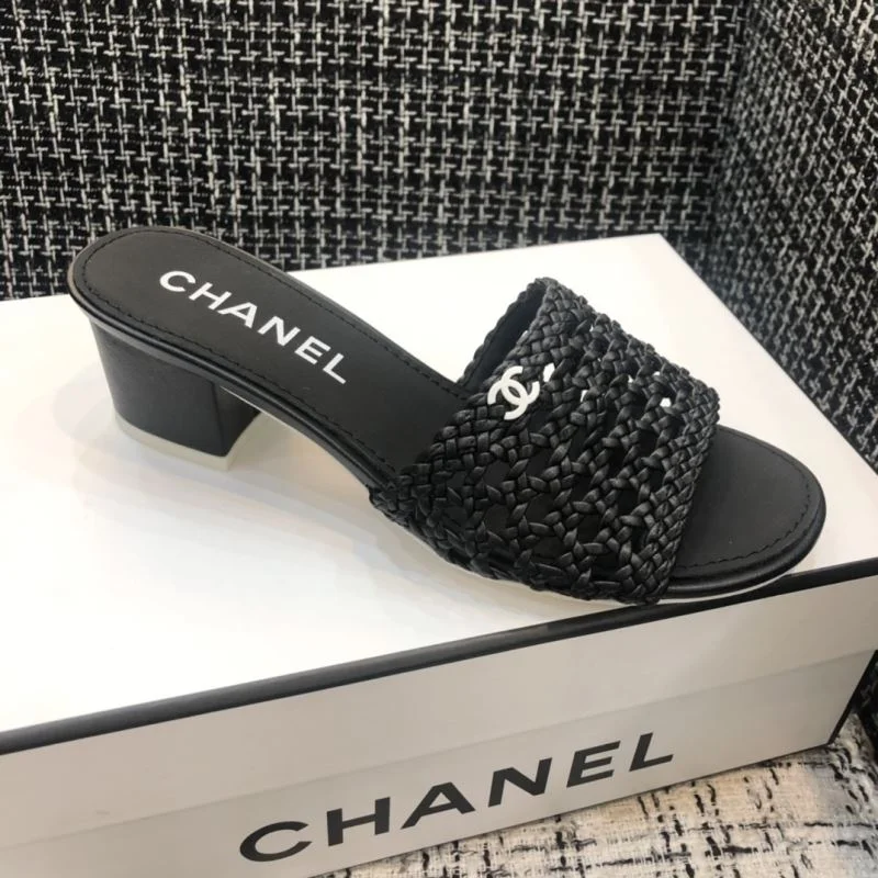 Chanel Slippers TimelessDesign 19735