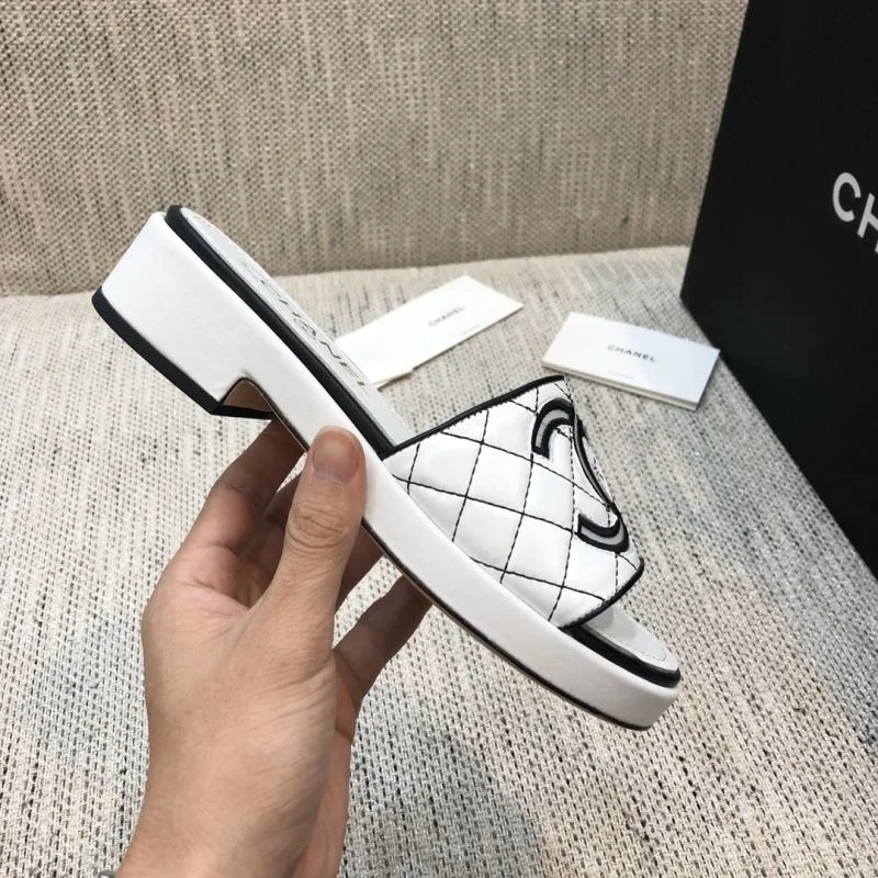 Chanel Slippers MoistureWicking 19663
