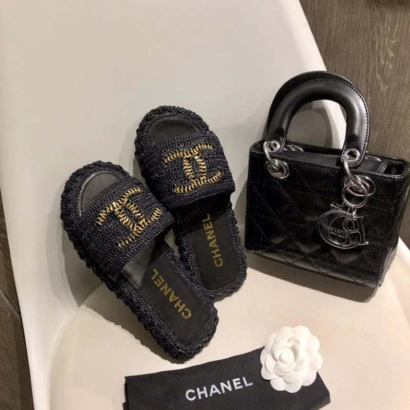 Chanel Slippers Versatile 19639