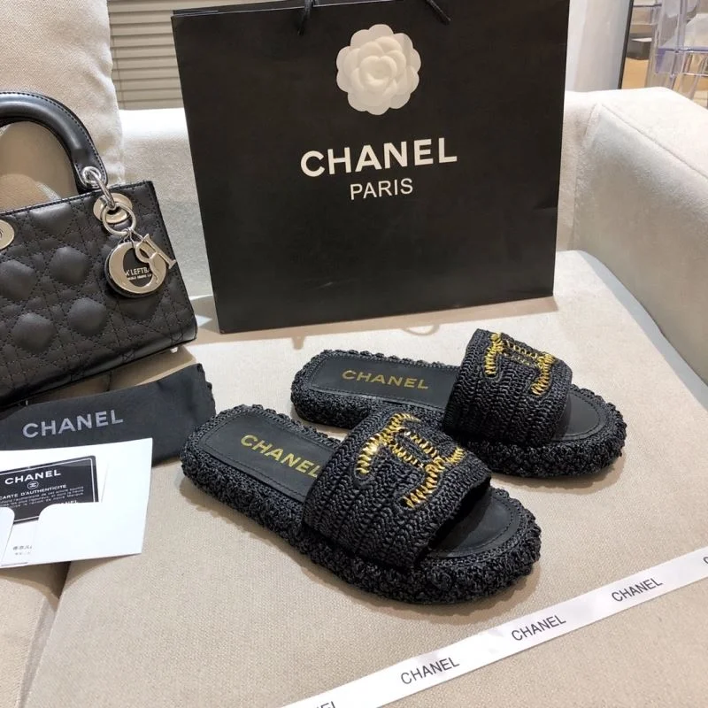 Chanel Slippers Versatile 19639