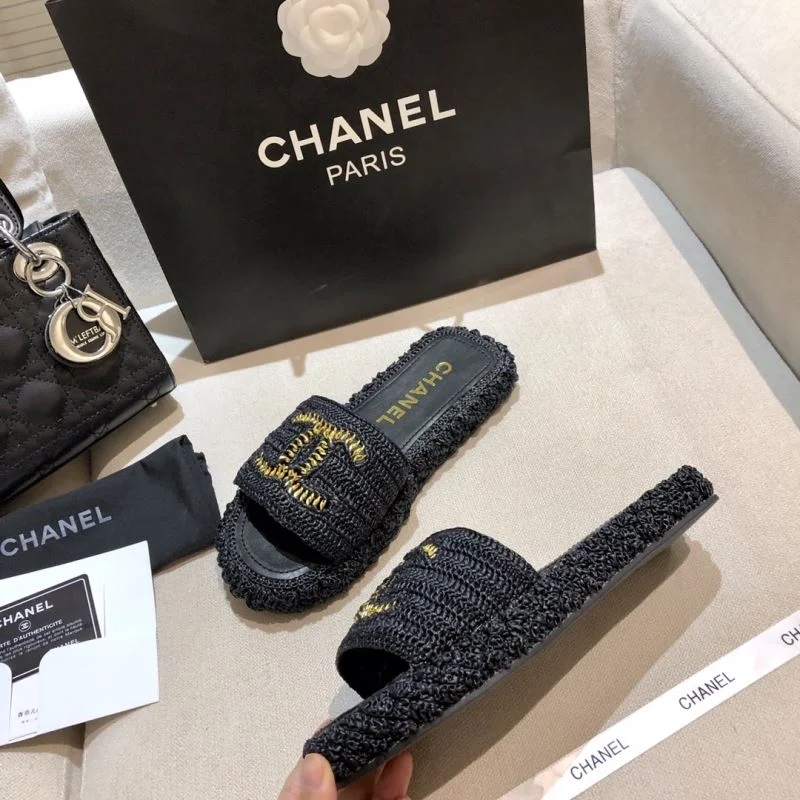 Chanel Slippers Versatile 19639