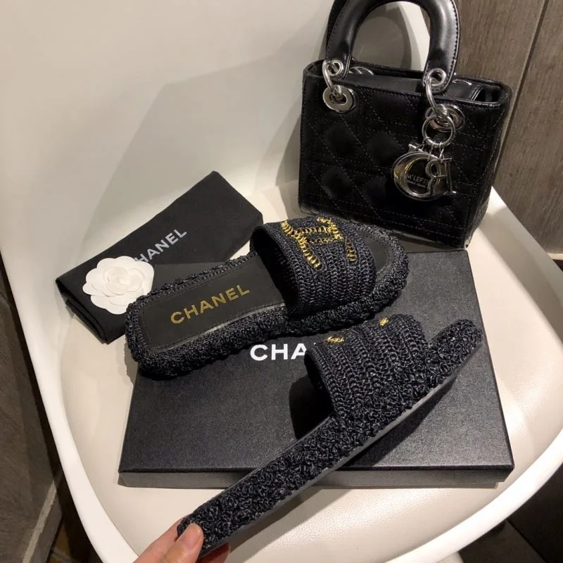Chanel Slippers Versatile 19639