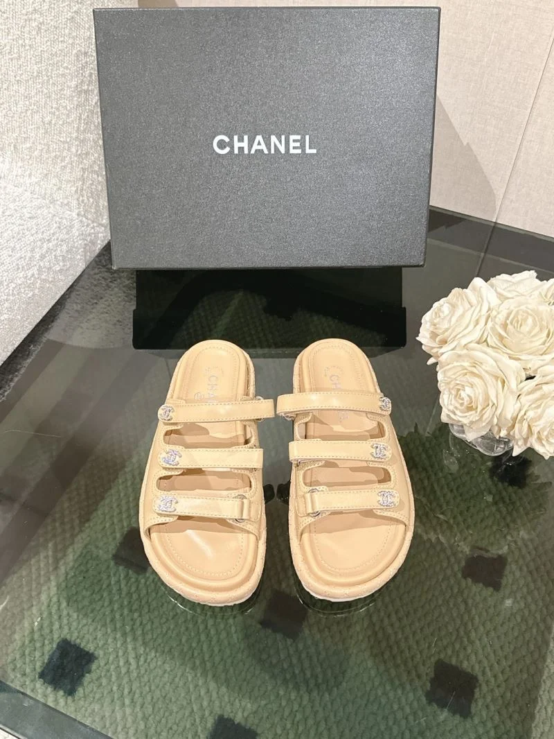 Effortless Chanel Slippers 19644