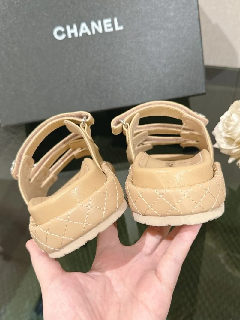 Effortless Chanel Slippers 19644