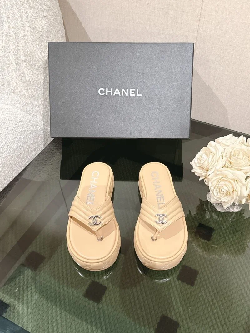 Chanel Slippers Comfortable 19631
