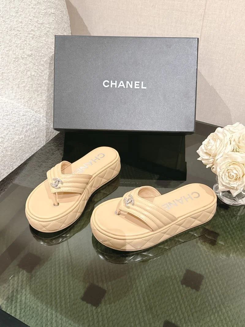 Chanel Slippers Comfortable 19631