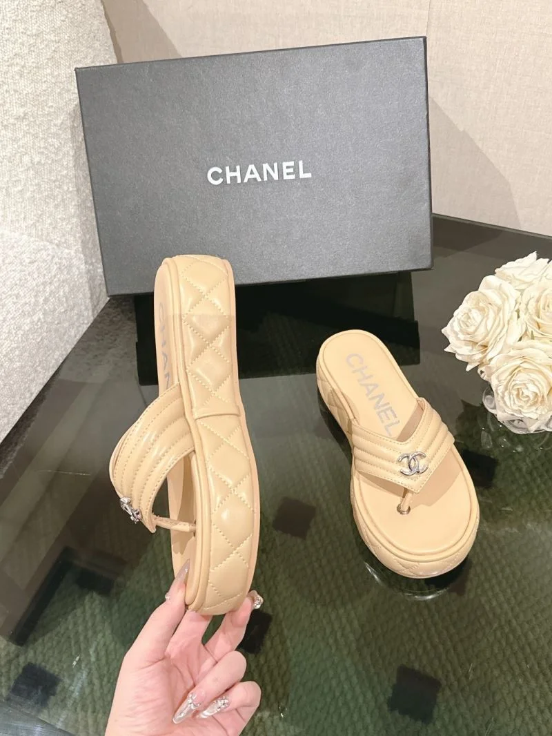 Chanel Slippers Comfortable 19631