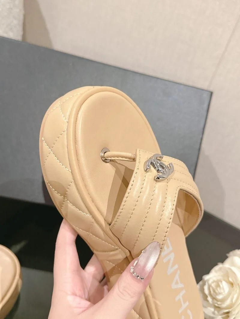 Chanel Slippers Comfortable 19631