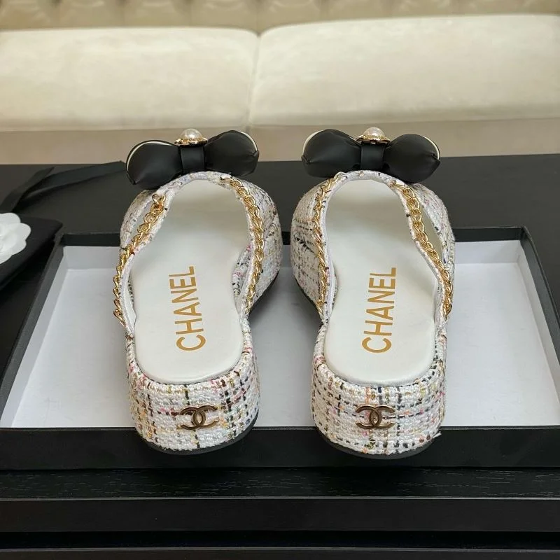 Unique Chanel Slippers 19622