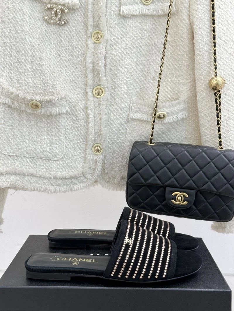 Chanel Slippers UrbanChic 19617