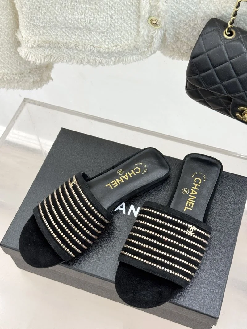 Chanel Slippers UrbanChic 19617