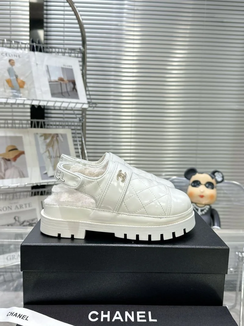 SoftTouch Chanel Slippers 19616