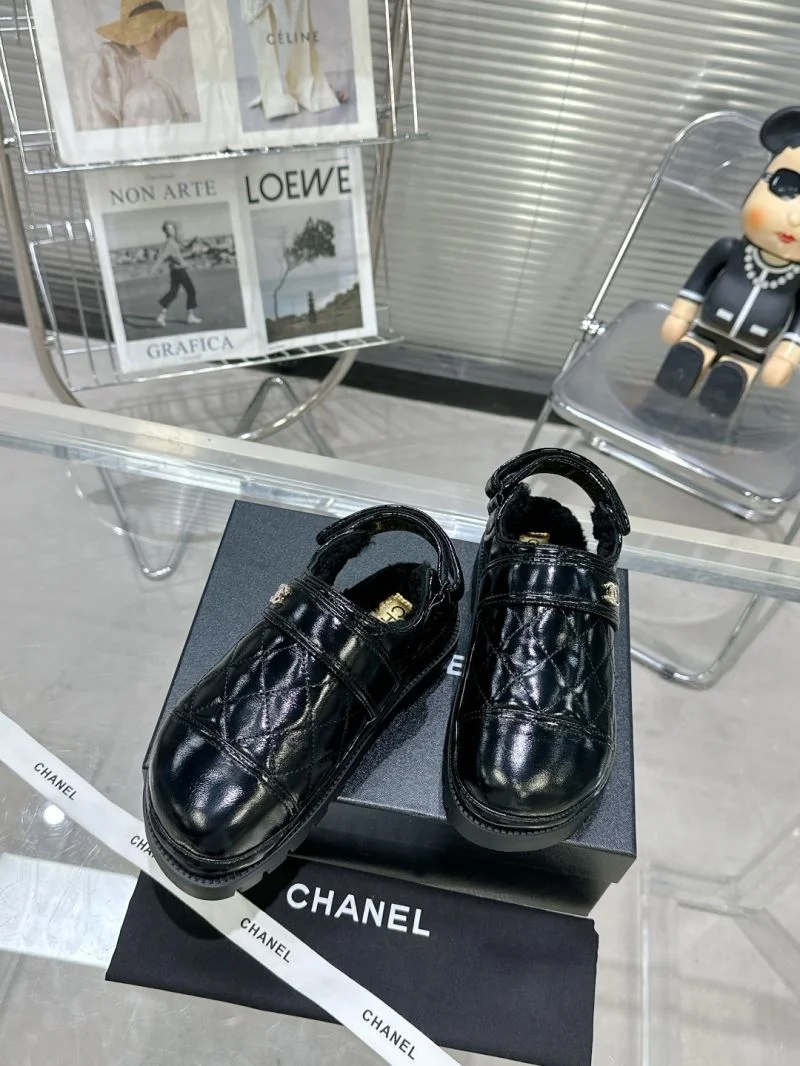 ModernLook Chanel Slippers 19609