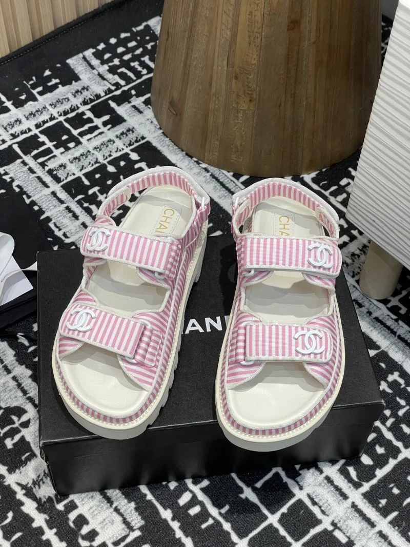Trendy Chanel Slippers 19612