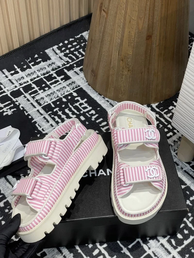 Trendy Chanel Slippers 19612