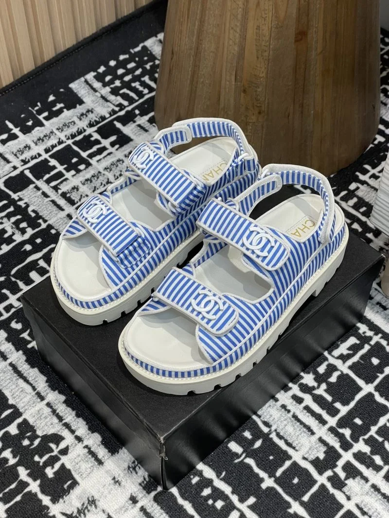 Chanel Slippers Sporty 19585