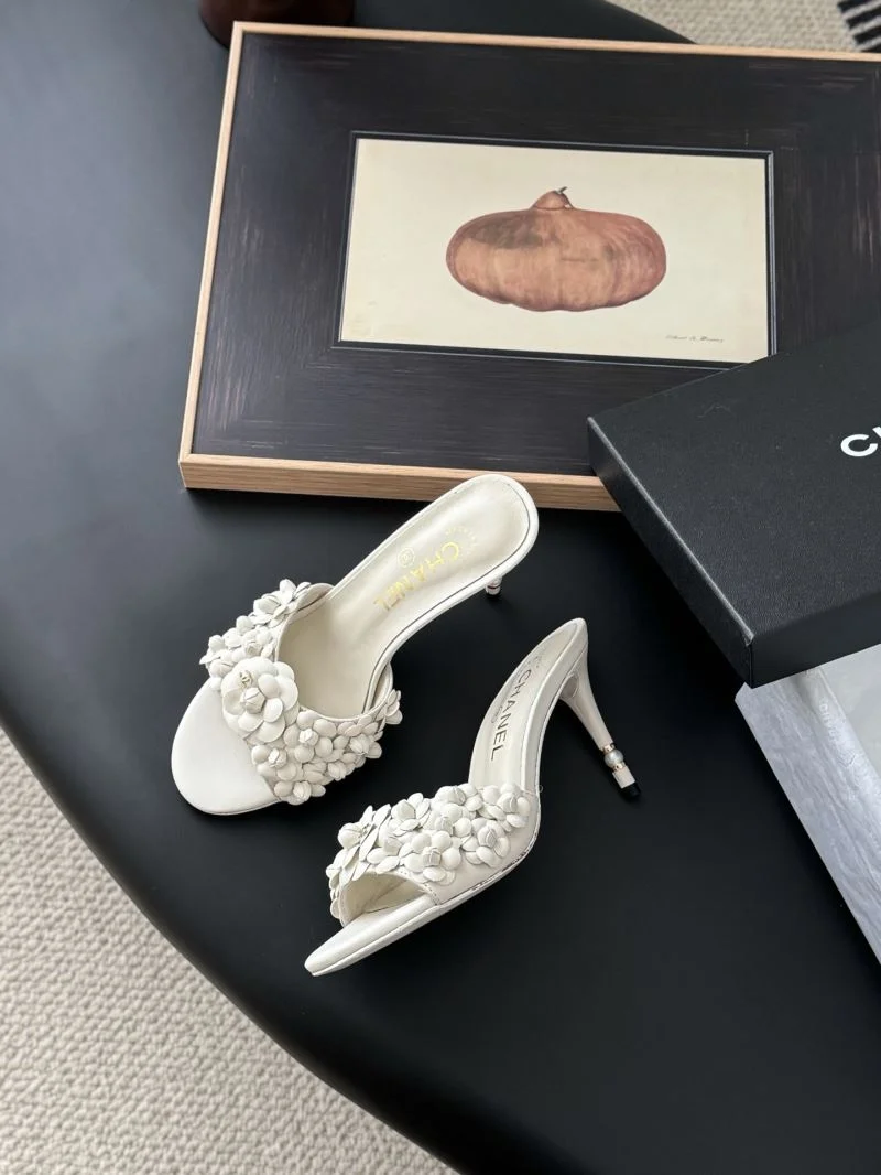 Sporty Chanel Slippers 19578
