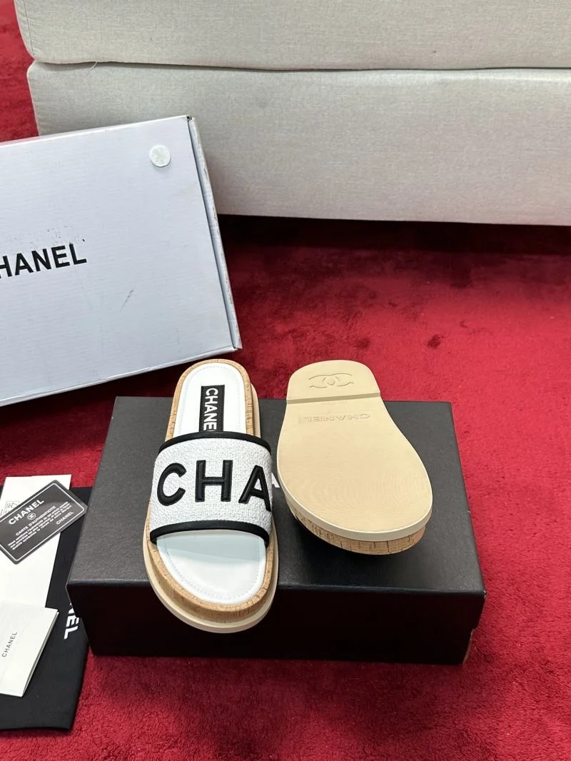 Chanel Slippers Fashionable 19566