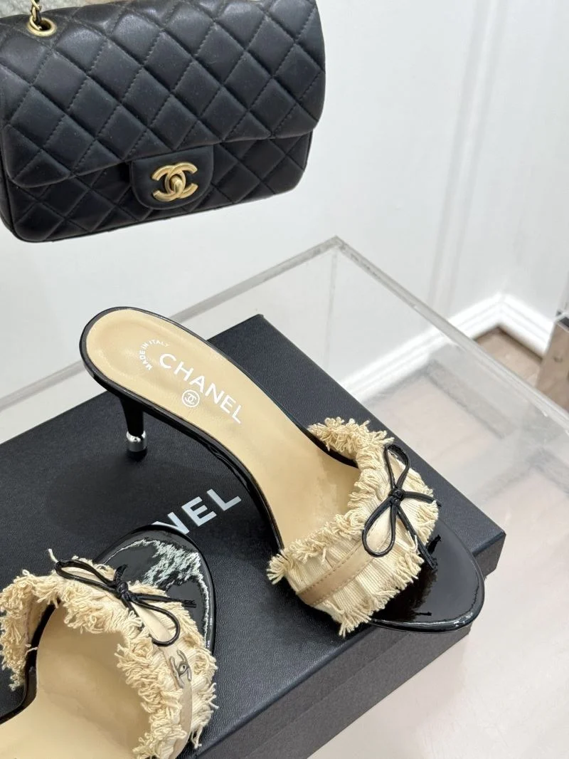 Chanel Slippers ComfortFit 18917