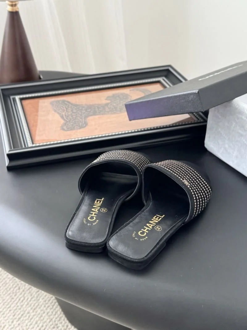 Chanel Slippers ZipUp 18939