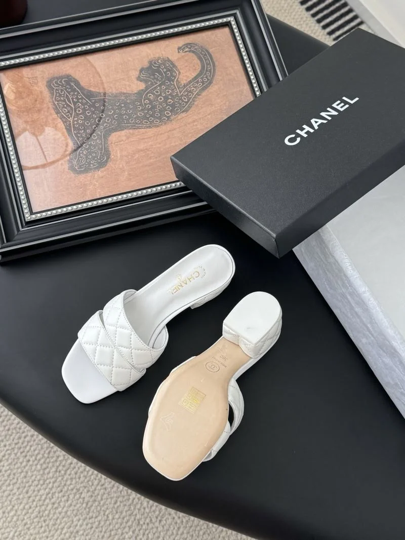 Practical Chanel Slippers 18920