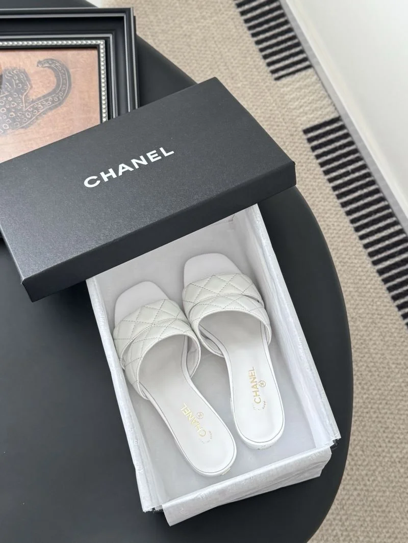 Practical Chanel Slippers 18920