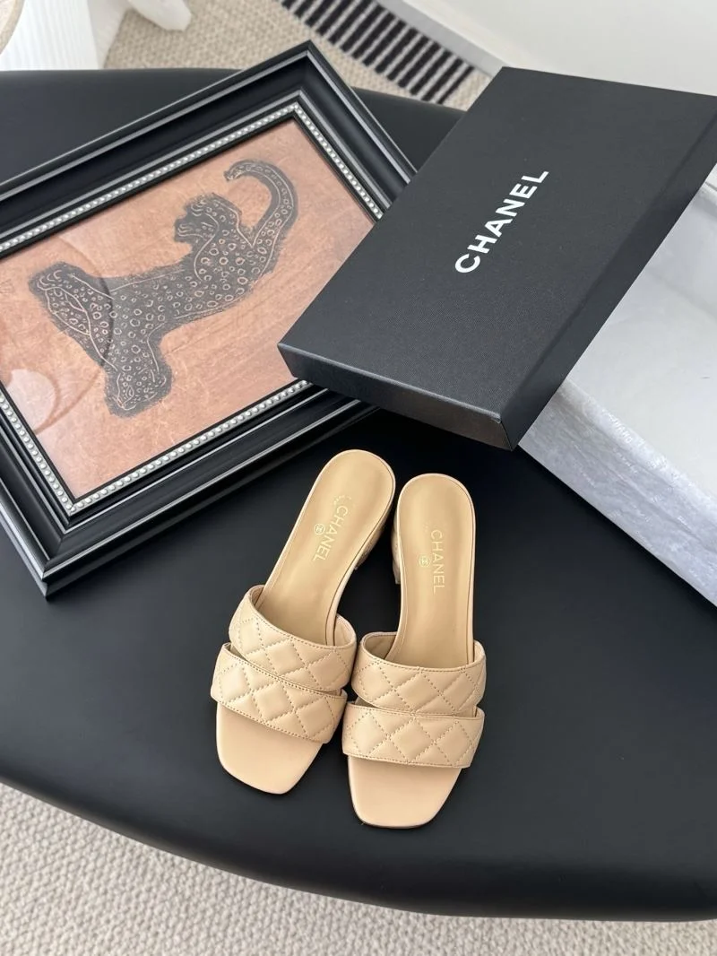 Neat Chanel Slippers 18972