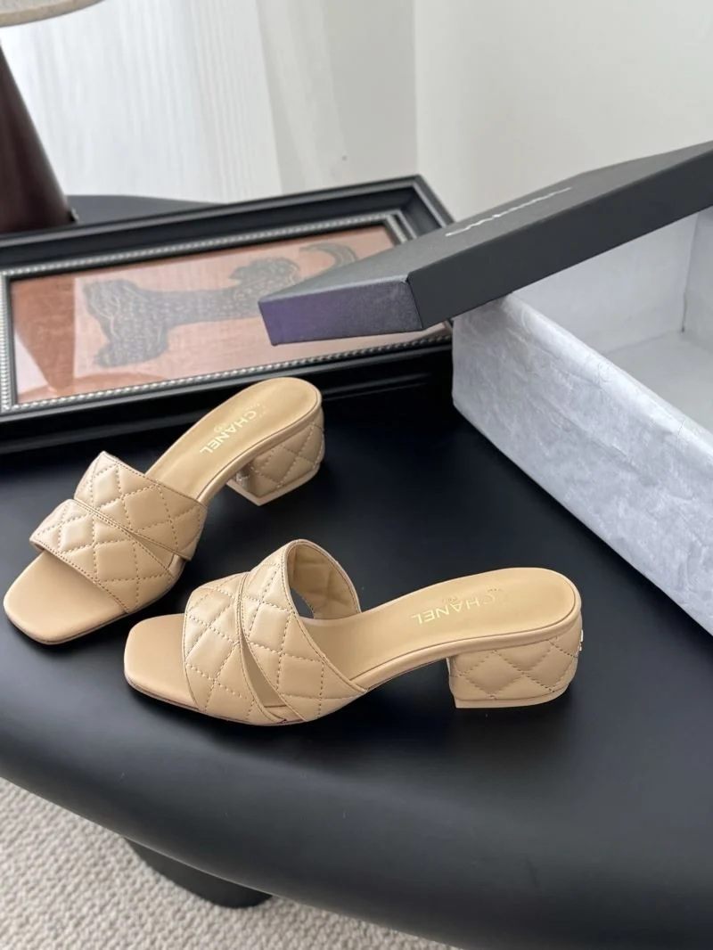 Neat Chanel Slippers 18972