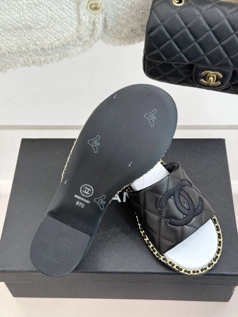 Chanel Slippers Chic 18909