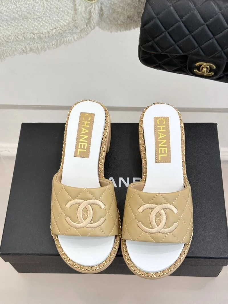 Youthful Chanel Slippers 18893