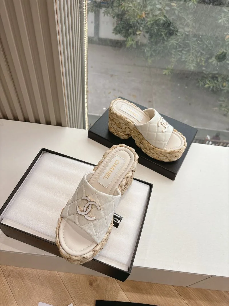 Comfortable Chanel Slippers 18890