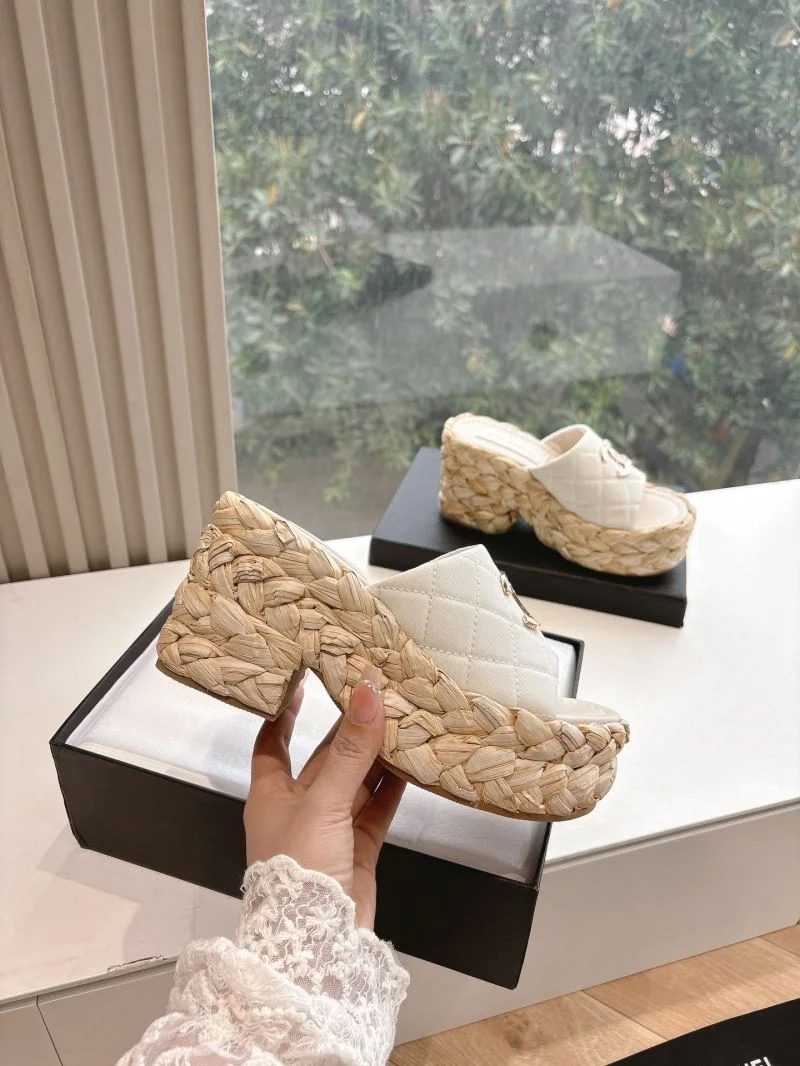 Comfortable Chanel Slippers 18890
