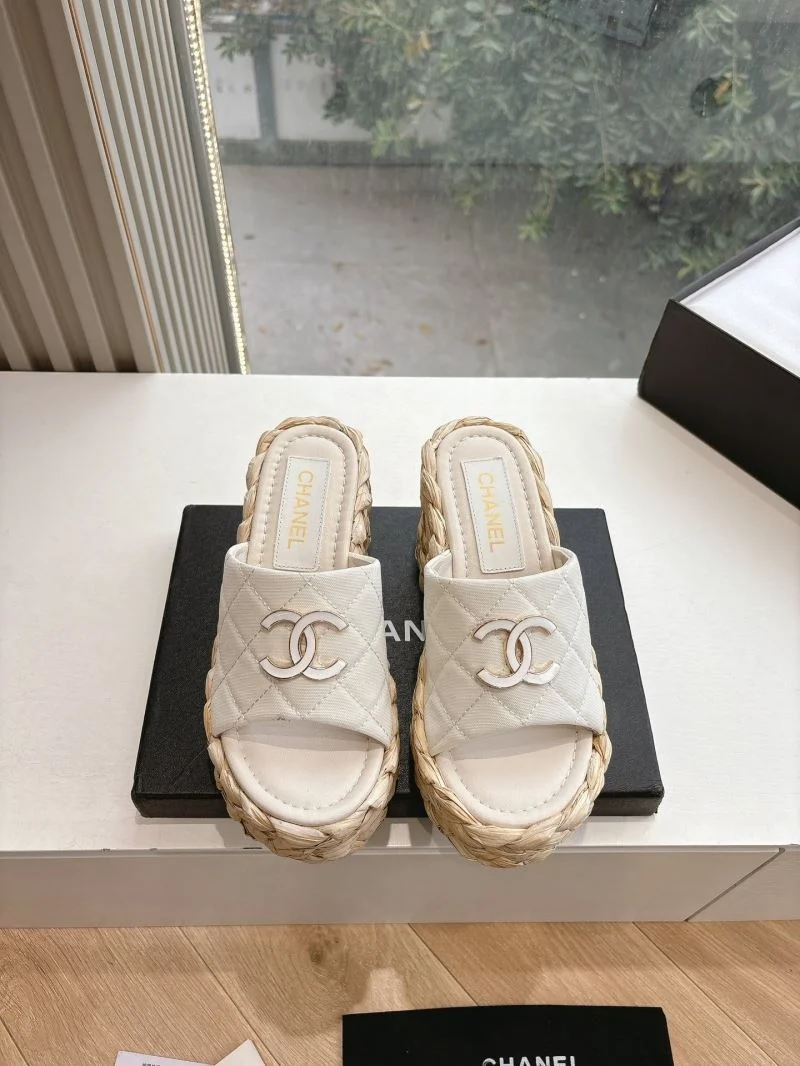 Comfortable Chanel Slippers 18890