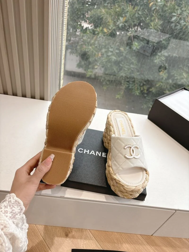 Comfortable Chanel Slippers 18890
