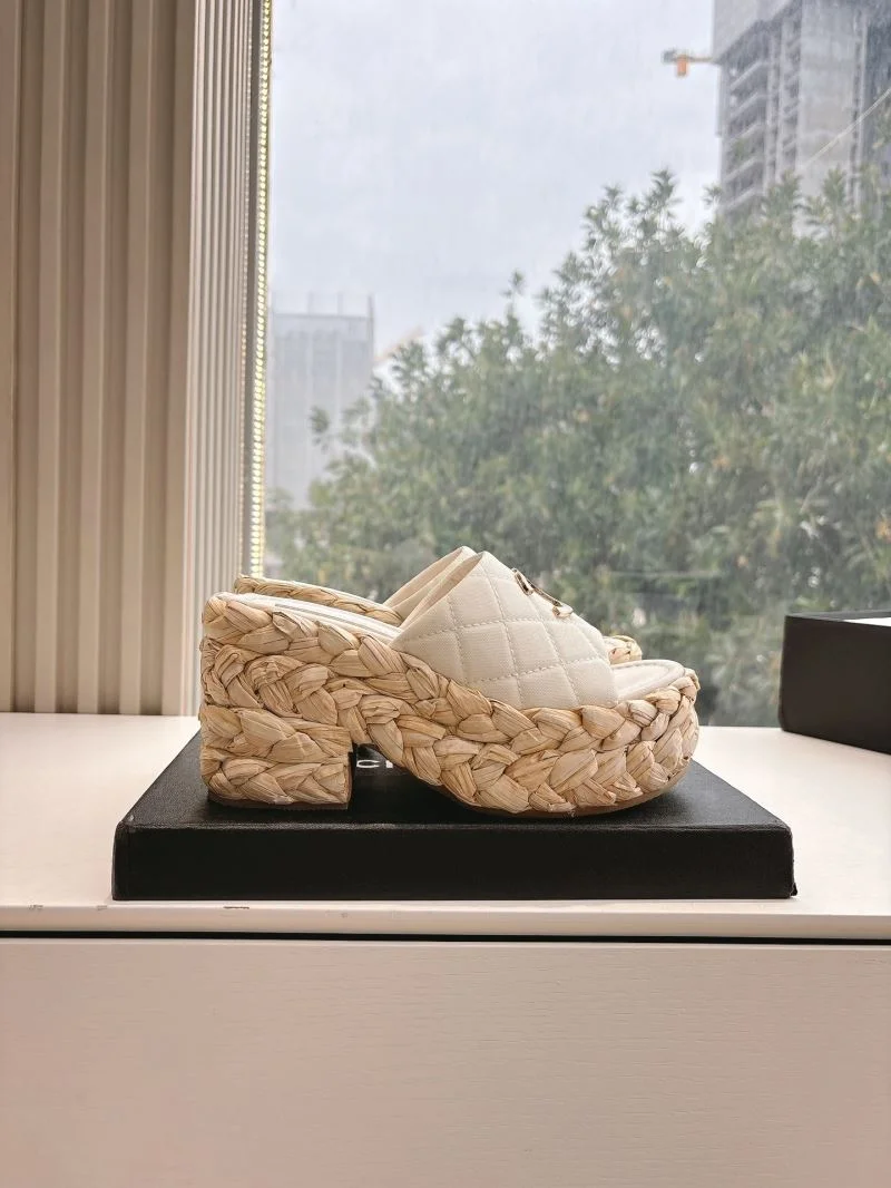 Comfortable Chanel Slippers 18890