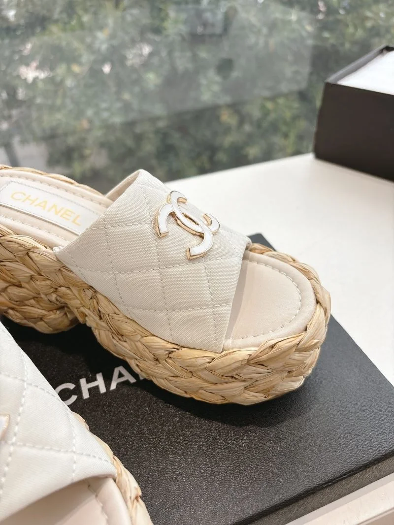Comfortable Chanel Slippers 18890
