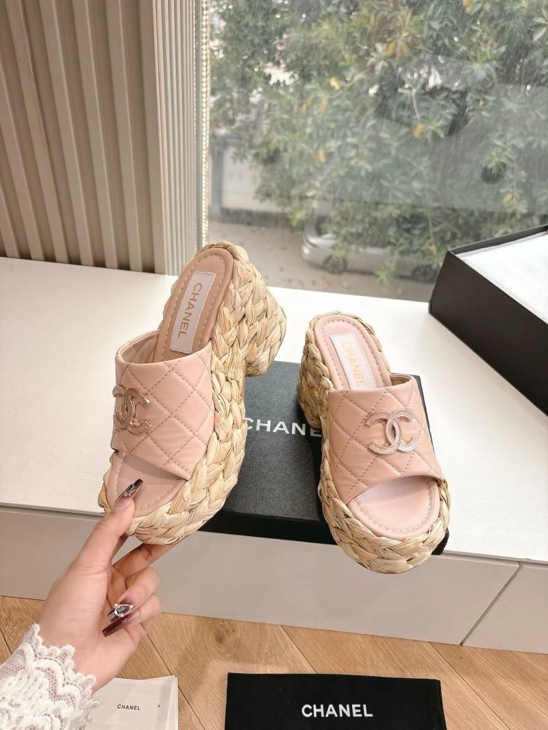 Effortless Chanel Slippers 18941