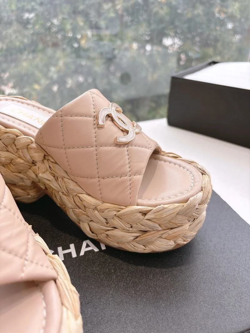 Effortless Chanel Slippers 18941