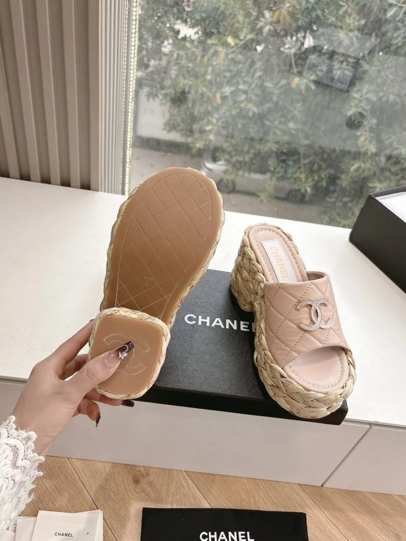 Effortless Chanel Slippers 18941
