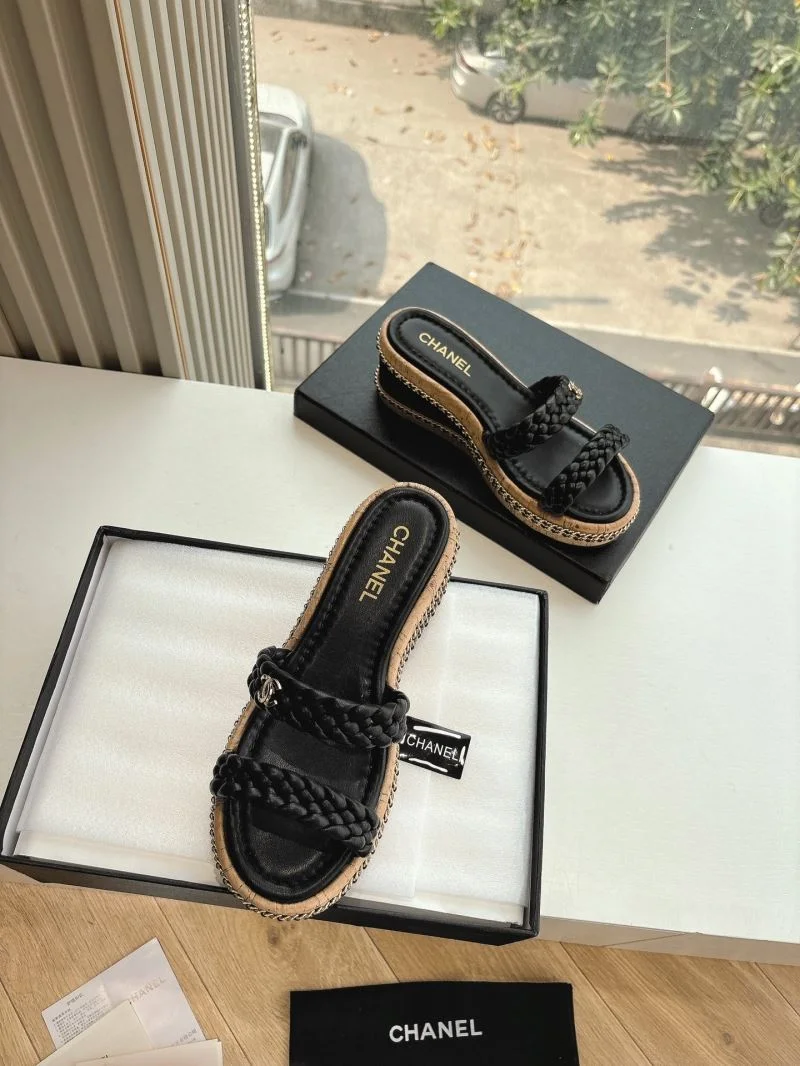 Chanel Slippers WaterResistant 18880
