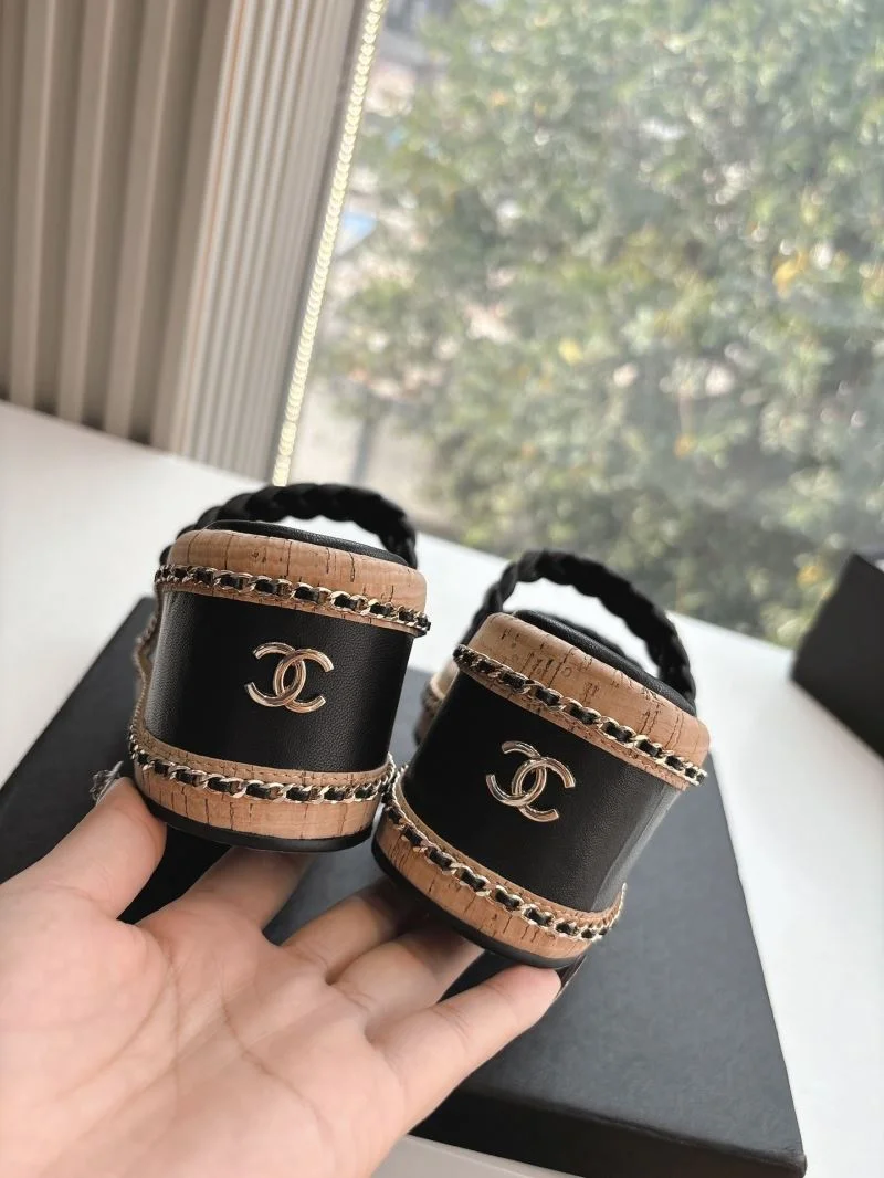 Chanel Slippers WaterResistant 18880